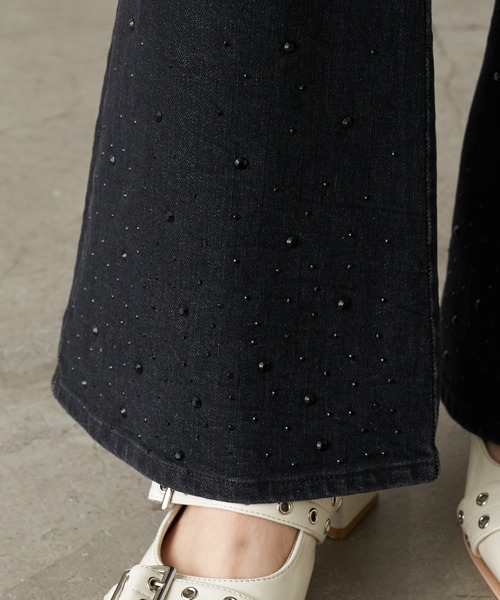RAY CASSIN(レイカズン)の「【2サイズ展開】ラインストーンフレアデニムパンツ(デニムパンツ・レディース・ブルー/ブラック/スカイブルー・S/M)」の4枚目の写真