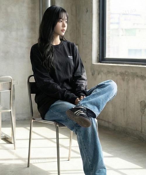 Dalfwin(ダールフィン)の「韓国ファッション MAVERICKプリント長袖Tシャツ(Tシャツ/カットソー・レディース・ブラック/ホワイト・FREE)」の19枚目の写真