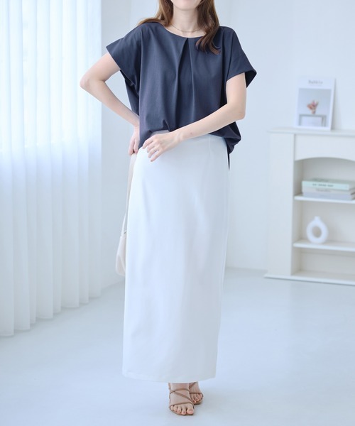 alotta(アロッタ)の「ひんやりタックデザインTシャツ(Tシャツ/カットソー・レディース・ブラック/グレイッシュベージュ/ライラック/ブルー/ホワイト/ネイビー・M/L/LL)」の20枚目の写真