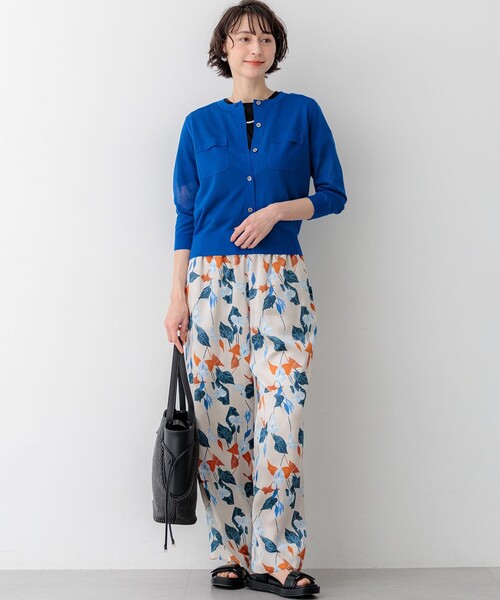 23区 S（ニジュウサンクチイサイサイズ）の「カラーリリープリント ワイド パンツ（その他パンツ・レディース・ブラック系5/ベージュ系5・32）」の6枚目の写真
