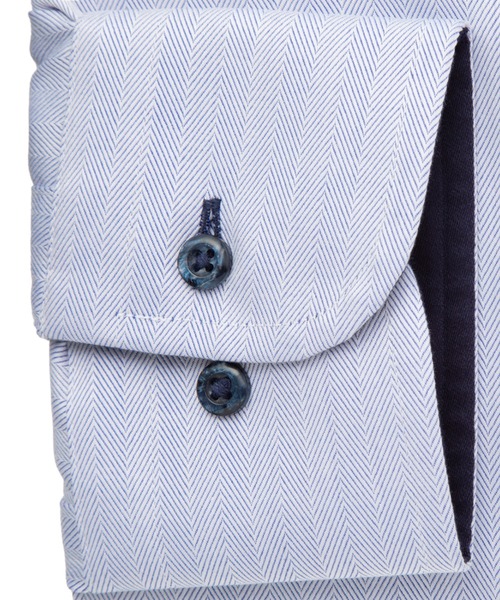 TOKYO SHIRTS（トウキョウシャツ）の「形態安定ノンアイロン ボタンダウン 長袖ビジネスワイシャツ（ビジネスシャツ・メンズ・ブルー・首回り37cm-裄丈80cm/首回り37cm-裄丈84cm/首回り39cm-裄丈80cm/首回り39cm-裄丈84cm/首回り41cm-裄丈82cm/首回り41cm-裄丈86cm/首回り42cm-裄丈82cm/首回り42cm-裄丈86cm/首回り43cm-裄丈82cm/首回り43cm-裄丈86cm）」の3枚目の写真