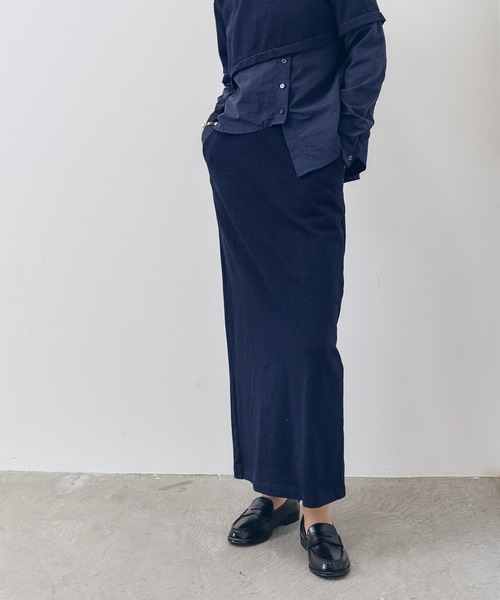 Muel Chic(ミュエルシック)の「Nove sweat denim skirt ノーヴェスウェットデニムスカート(スカート・レディース・ブルー/ブラック/インディゴブルー・FREE)」の3枚目の写真