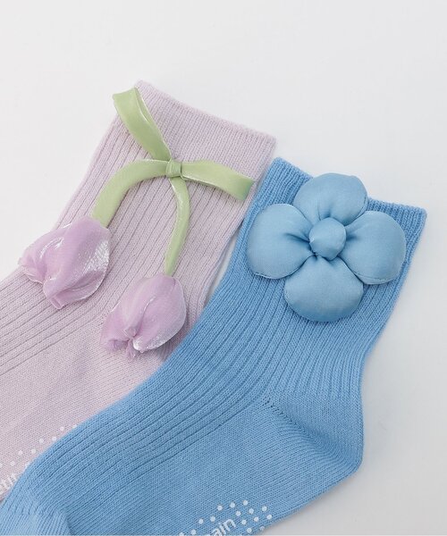 petit main（プティマイン）の「お花モチーフクルーソックス（ソックス/靴下・キッズ・サックスブルー/オフホワイト/アイボリー/ラベンダー・L(18-20cm)/M(16-18cm)/S(13-15cm)/11-13cm）」の5枚目の写真