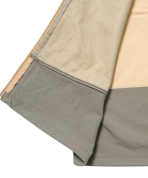 MARMOT(マーモット)の「マーモット Marmot Guild Jacket(ナイロンジャケット・メンズ・ベージュ/ブラック・L/LL/M)」の6枚目の写真