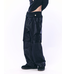 MULTI-POCKET STUDDED PANTS / BLACK