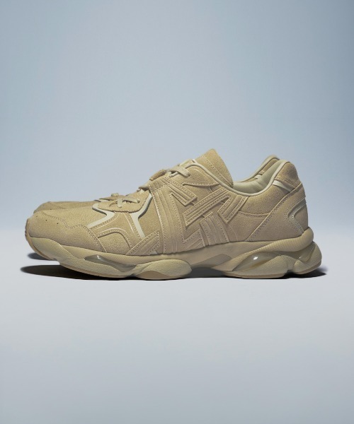 Onitsuka Tiger(オニツカタイガー)の「TIGRUN / ティグラン(スニーカー・レディース・ベージュ系・29/28.5/28/27.5/27/26.5/26/25.5/25/24.5/24/23.5/23/22.5)」の1枚目の写真