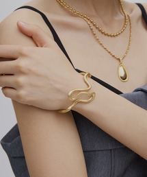 Ameri | TWISTING WAVE DESIGN BANGLE(ブレスレット)