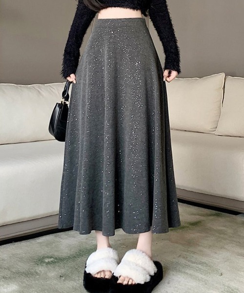 mielu（ミエル）の「スパンコールニットスカート（スカート・レディース・ライトグレー/グレー/ブラック・LARGE/MEDIUM）」の2枚目の写真