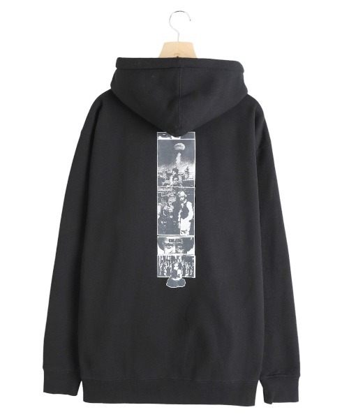 FUCKING AWESOME（ファッキングオーサム）の「FUCKING AWESOME / ファッキンオーサム：2025 Dill Collage Zip Hoodie：FA-2DCZH[WAX]（パーカー・メンズ・ブラック・L/XL）」の2枚目の写真