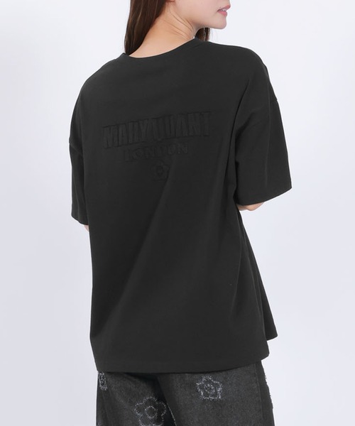 MARY QUANT(マリークワント)の「バックアップリケ Tシャツ(Tシャツ/カットソー・レディース・フューシャピンク/ホワイト/ブルー/ブラック・M)」の1枚目の写真