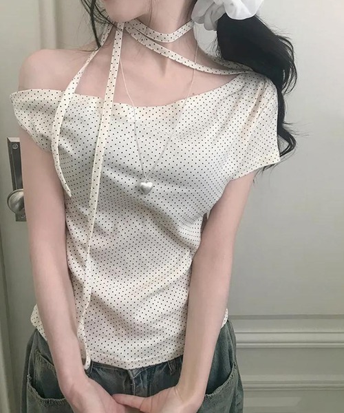shyam inspiration(シャムインスピレーション)の「ドット柄オフショルダータイトTシャツ/半袖/チョーカー(Tシャツ/カットソー・レディース・ブラック/ライトピンク/ホワイト・M/S)」の1枚目の写真