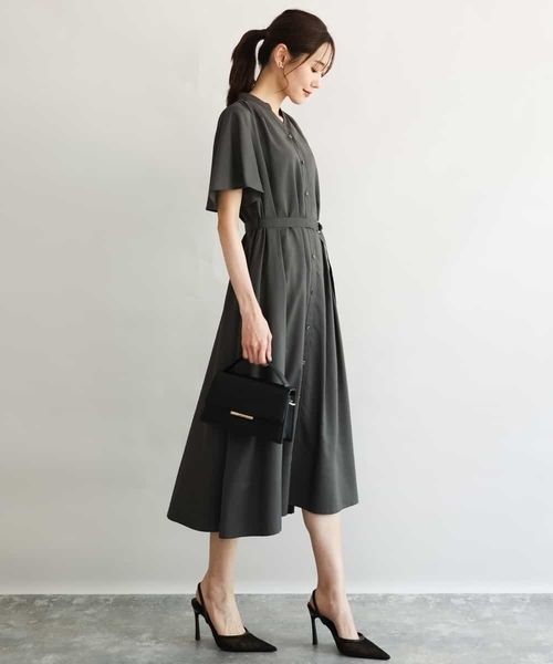 MK MICHEL KLEIN（エムケーミッシェルクラン）の「[洗える]フレアースリーブ ベルト付きワンピース（ワンピース・レディース・ライトグレー/ライトイエロー・38）」の2枚目の写真
