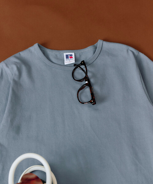 FREAK'S STORE(フリークスストア)の「限定展開 RUSSELL ATHLETIC × FREAK'S STORE/ラッセルアスレチック 別注 フィット 半袖 Tシャツ(Tシャツ/カットソー・レディース・オフホワイト/サックスブルー/ブラック/ライトグレー/レッド/ネイビー・フリ-)」の9枚目の写真