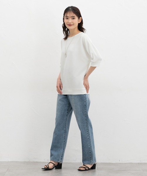 Honeys(ハニーズ)の「【ハニさら・接触冷感・UVカット】6分袖アクセ付ドルマントップス(Tシャツ/カットソー・レディース・アイボリー/ブラック/ブルー/イエロー/ベージュ・L/LL/M)」の21枚目の写真