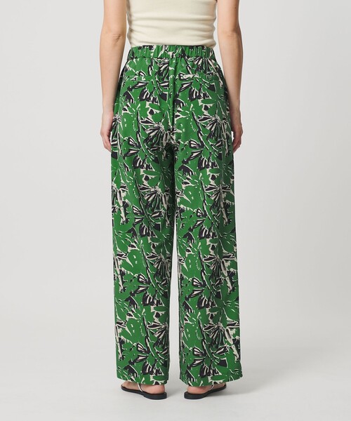 BEAUTY&YOUTH UNITED ARROWS（ビューティーアンドユースユナイテッドアローズ）の「【WEB限定】フラワープリント イージーパンツ ウォッシャブル（その他パンツ・レディース・ケリーグリーン/オレンジ/ネイビー・L/M/S）」の15枚目の写真