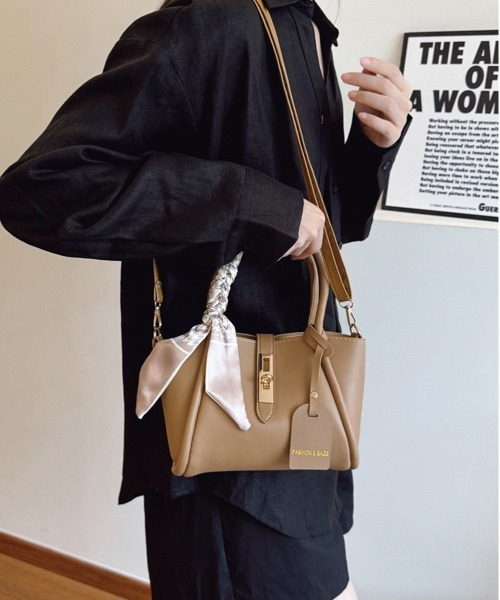NEW GENTLEMAN(ニュージェントルマン)の「エトルタ ミニ ショルダーバッグ/ハンドバッグ(ハンドバッグ・レディース・ベージュ/ホワイト/ブラック・FREE)」の16枚目の写真