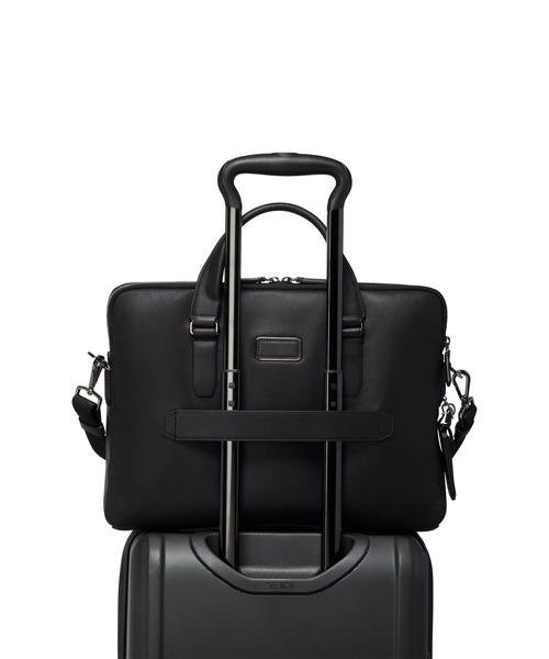 TUMI(トゥミ)の「HARRISON 「シカモア」スリム・ブリーフ(A4/PC14インチまで対応)(ビジネスバッグ・メンズ・ブラック・FREE)」の4枚目の写真