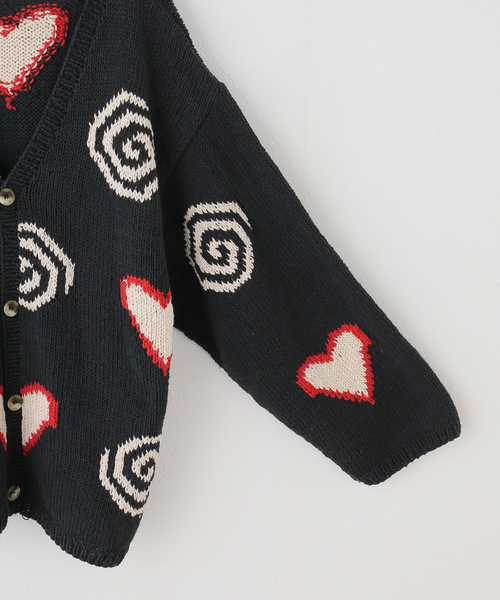 MacMahon Knitting Mills(マクマホン ニッティング ミルズ)の「MacMahon Knitting Mills / マクマホンニッティングミルズ Hearts & Swirls Cardigan(カーディガン/ボレロ・レディース・ホワイト/ブラック・FREE)」の10枚目の写真