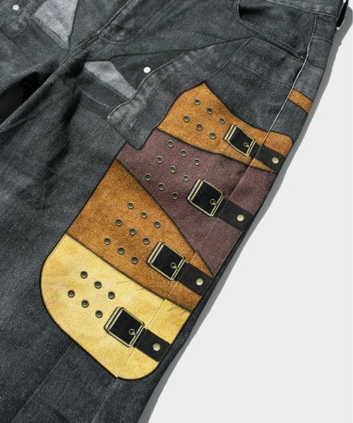 Camphor wood(カンファーウッド)の「PISTOL HOLSTER COWBOY PRINT DENIM / ピストルホルスターウエスタン転写デニムパンツ(その他パンツ・メンズ・ブラック系・SMALL/MEDIUM/LARGE)」の4枚目の写真