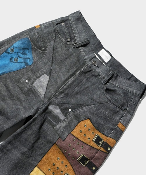 Camphor wood(カンファーウッド)の「PISTOL HOLSTER COWBOY PRINT DENIM / ピストルホルスターウエスタン転写デニムパンツ(その他パンツ・メンズ・ブラック系・SMALL/MEDIUM/LARGE)」の3枚目の写真