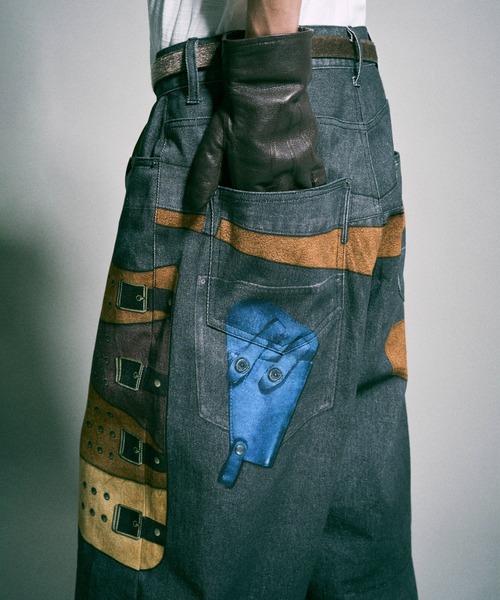Camphor wood(カンファーウッド)の「PISTOL HOLSTER COWBOY PRINT DENIM / ピストルホルスターウエスタン転写デニムパンツ(その他パンツ・メンズ・ブラック系・SMALL/MEDIUM/LARGE)」の10枚目の写真