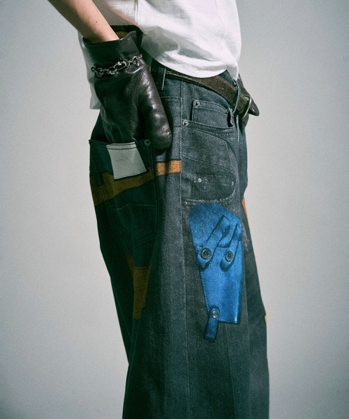 Camphor wood(カンファーウッド)の「PISTOL HOLSTER COWBOY PRINT DENIM / ピストルホルスターウエスタン転写デニムパンツ(その他パンツ・メンズ・ブラック系・SMALL/MEDIUM/LARGE)」の8枚目の写真