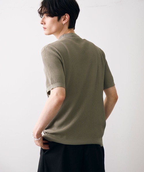 Shoowtime(ショウタイム)の「Ribbed knit top / リブニットカットソー(Tシャツ/カットソー・メンズ・カーキ/クリーム/グレー/ブラック・MEDIUM/LARGE/X-LARGE)」の18枚目の写真