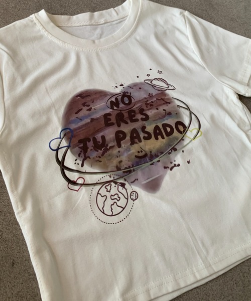 Teem Store(チームストア)の「フロントプリントサイドギャザーTシャツ ショート丈 ピチT(Tシャツ/カットソー・レディース・アイボリー/ホワイト・M/S)」の5枚目の写真