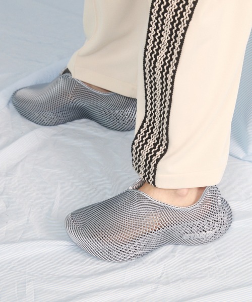 MAISON SPECIAL(メゾンスペシャル)の「《UNISEX》【STARAY】FLOW 4D URBAN FUTURISTIC Footwear/フロウ4Dアーバンフューチャリスティックフットスニーカー【MAISON SPECIAL/メゾンスペシャル】(スニーカー・メンズ・シルバー/ブラック・40/43/42/41)」の1枚目の写真