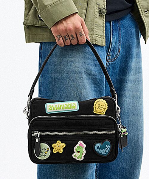 COACH ボディバッグ ブラック/ターコイズ COACH｜コーチのトピックス「ダコタ クロスボディ バッグ／COACH