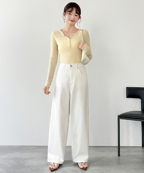 COCOMOMO（ココモモ）の「スラブワイドデニムパンツ デニムパンツ ワイド バックゴム ストレート ハイウエスト ワイドデニムパンツ 夏デニム スラブ生地（デニムパンツ・レディース・ホワイト/ブラック・L/S/M）」の22枚目の写真