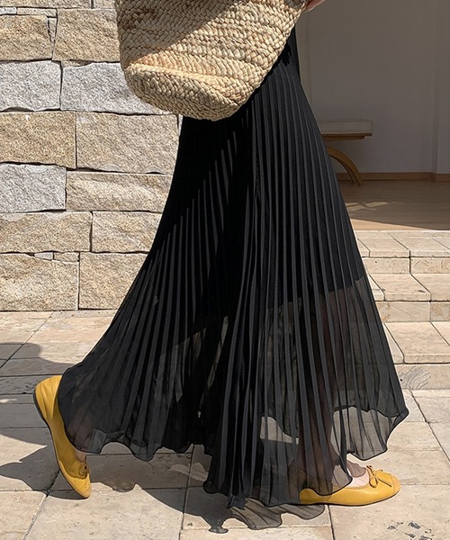 DAY CLOSET(デイ クローゼット)の「【ロング丈/裏地付き】涼し気シャリ感。ふんわりシアープリーツスカート レディース(スカート・レディース・ブラック/アイボリー・M/L)」の15枚目の写真