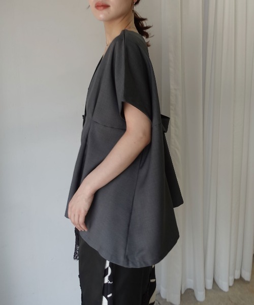 CORNERS（コーナーズ）の「ウエストタックニュアンスボタンジレ（ベスト・レディース・チャコールグレー/ブラック/グレイッシュベージュ・FREE）」の9枚目の写真