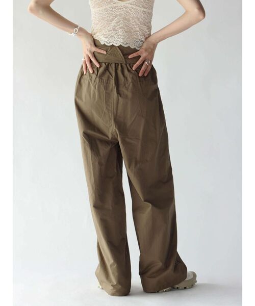 :ETHROF(イーサオブ)の「2WAY WAIST-WRAP WIDE PANTS(その他パンツ・レディース・アイボリー/ブラック/ブラウン・MEDIUM)」の16枚目の写真