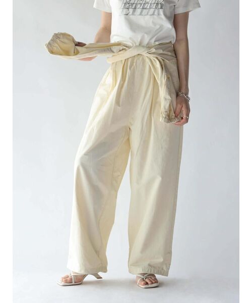 :ETHROF(イーサオブ)の「2WAY WAIST-WRAP WIDE PANTS(その他パンツ・レディース・アイボリー/ブラック/ブラウン・MEDIUM)」の1枚目の写真