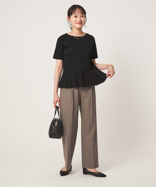 green label relaxing（グリーンレーベルリラクシング）の「スムース イレヘム ペプラム カットソー 接触冷感（Tシャツ/カットソー・レディース・ブラック/ホワイト/ネイビー・FREE）」の5枚目の写真