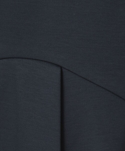 green label relaxing（グリーンレーベルリラクシング）の「スムース イレヘム ペプラム カットソー 接触冷感（Tシャツ/カットソー・レディース・ブラック/ホワイト/ネイビー・FREE）」の13枚目の写真