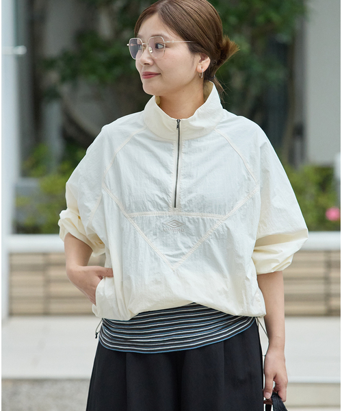 UMBRO（アンブロ）の「【UMBRO×JS】 HALFZIP（その他アウター・レディース・ブラウン/アイボリー・FREE）」の6枚目の写真