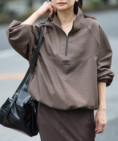 UMBRO（アンブロ）の「【UMBRO×JS】 HALFZIP（その他アウター・レディース・ブラウン/アイボリー・FREE）」の13枚目の写真