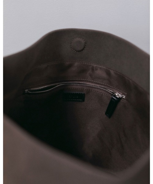 anuke(アンヌーク)の「Ecoleather Tote Bag(トートバッグ・レディース・ブラウン/ブラック・FREE)」の13枚目の写真