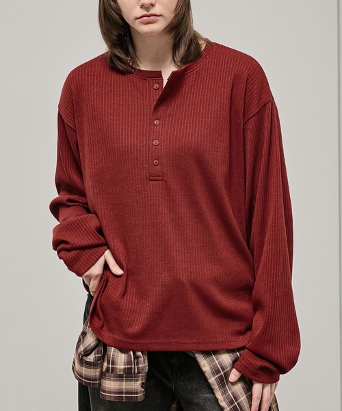 Alfred Alex(アルフレッドアレックス)の「【Alfred Alex】Military Ribbed Henley T-Shirt / テレコリブ ヘンリーネック長袖Tシャツ(Tシャツ/カットソー・メンズ・チャコール/オフホワイト/ブラック/杢グレー/ダークブラウン系/ダークネイビー/レッド・M/L)」の10枚目の写真
