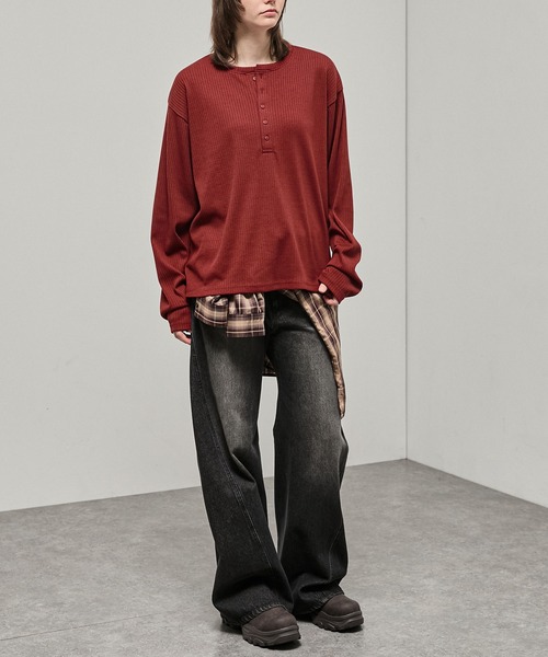 Alfred Alex(アルフレッドアレックス)の「【Alfred Alex】Military Ribbed Henley T-Shirt / テレコリブ ヘンリーネック長袖Tシャツ(Tシャツ/カットソー・メンズ・チャコール/オフホワイト/ブラック/杢グレー/ダークブラウン系/ダークネイビー/レッド・M/L)」の12枚目の写真