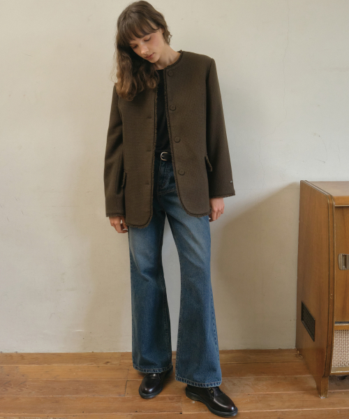 OURNOSTALGIA（アワー ノスタルジア）の「Wide boots cut denim pants_Blue(O25-PT13)（デニムパンツ・レディース・ブルー・MEDIUM/SMALL）」の3枚目の写真