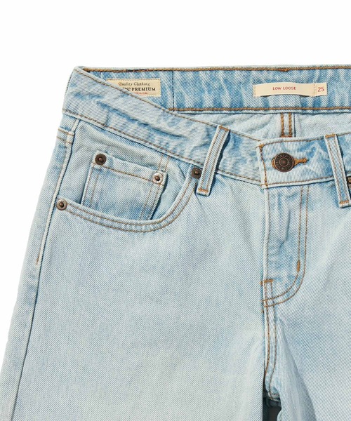 Levi's(リーバイス)の「Levi's/リーバイス LOW LOOSE ジーンズ ライトインディゴ(デニムパンツ・レディース・ライトインディゴブルー・28inch/27inch/26inch/25inch/24inch/23inch)」の14枚目の写真