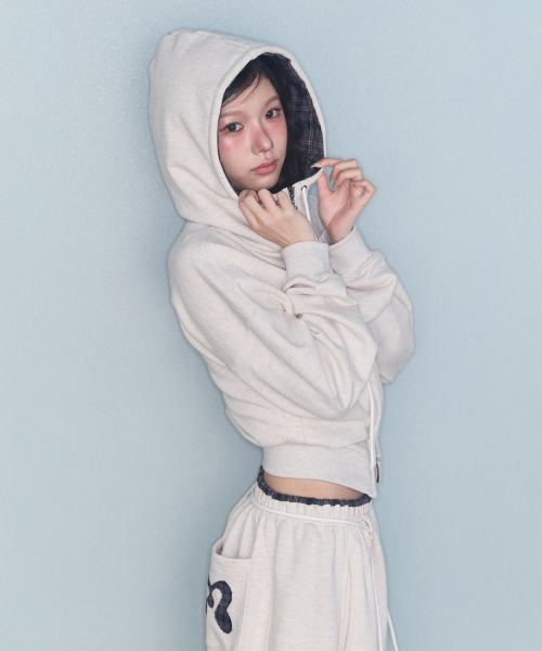 MIRECO（ミレコ）の「CONTRAST PATCH ZIP-UP OATMEAL（パーカー・レディース・その他・FREE）」の3枚目の写真