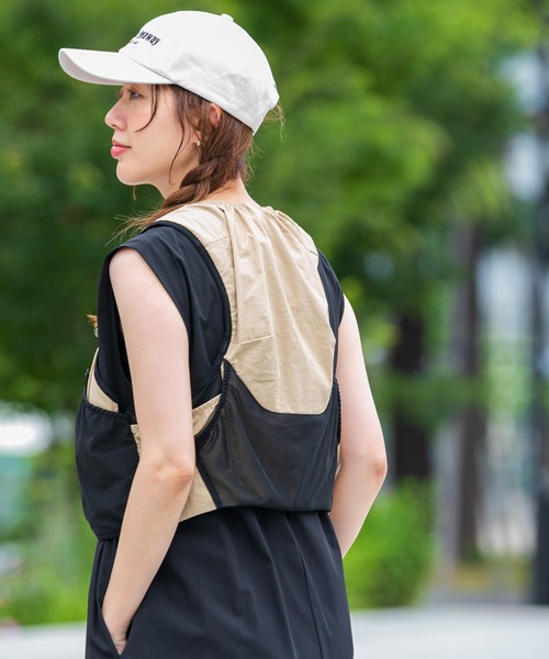 EKAL（エカル）の「TINY GARDEN PRODUCTS　マルチユースメッシュベスト（ベスト・レディース・ベージュ・ONE）」の2枚目の写真
