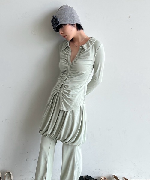 igi(イジ)の「Mellow gather cardi top / ソフトストレッチギャザートップス(シャツ/ブラウス・レディース・ブラウン/ミント/チャコールグレー・FREE)」の5枚目の写真