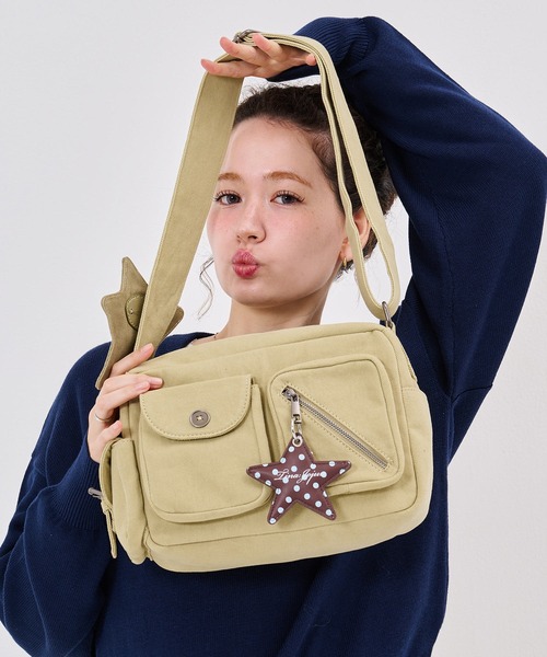 TINA:JOJUN(ティーナジョジュン)の「星付き ショルダー バッグ TINA:JOJUN(ショルダーバッグ・レディース・ブラウン/オリーブ・フリー)」の3枚目の写真