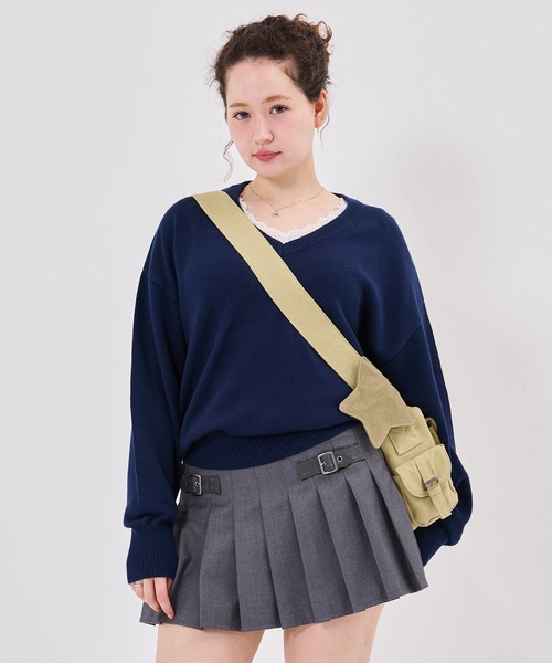 TINA:JOJUN(ティーナジョジュン)の「星付き ショルダー バッグ TINA:JOJUN(ショルダーバッグ・レディース・ブラウン/オリーブ・フリー)」の7枚目の写真