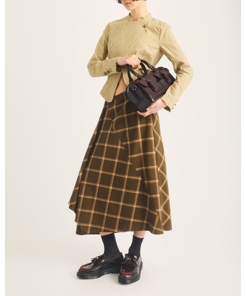 Dr. Martens(ドクターマーチン)の「Dr. Martens/ドクターマーチン ADRIAN HDW タッセル ローファー 44083600(ローファー・レディース・チェリーレッド・UK10/UK9/UK8/UK7/UK6/UK5/UK11/UK4/UK3/UK13/UK12)」の3枚目の写真